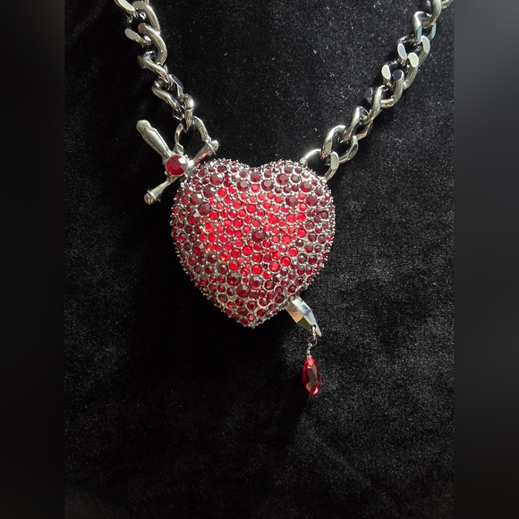 Betsey Johnson Heart Dagger Pendant Necklace! NWT! - Picture 7 of 16